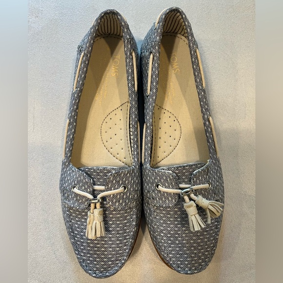 New Tom’s Quincy Chambray Dot Canvas Docksider Shoe Women’s size 8 - Picture 3 of 10